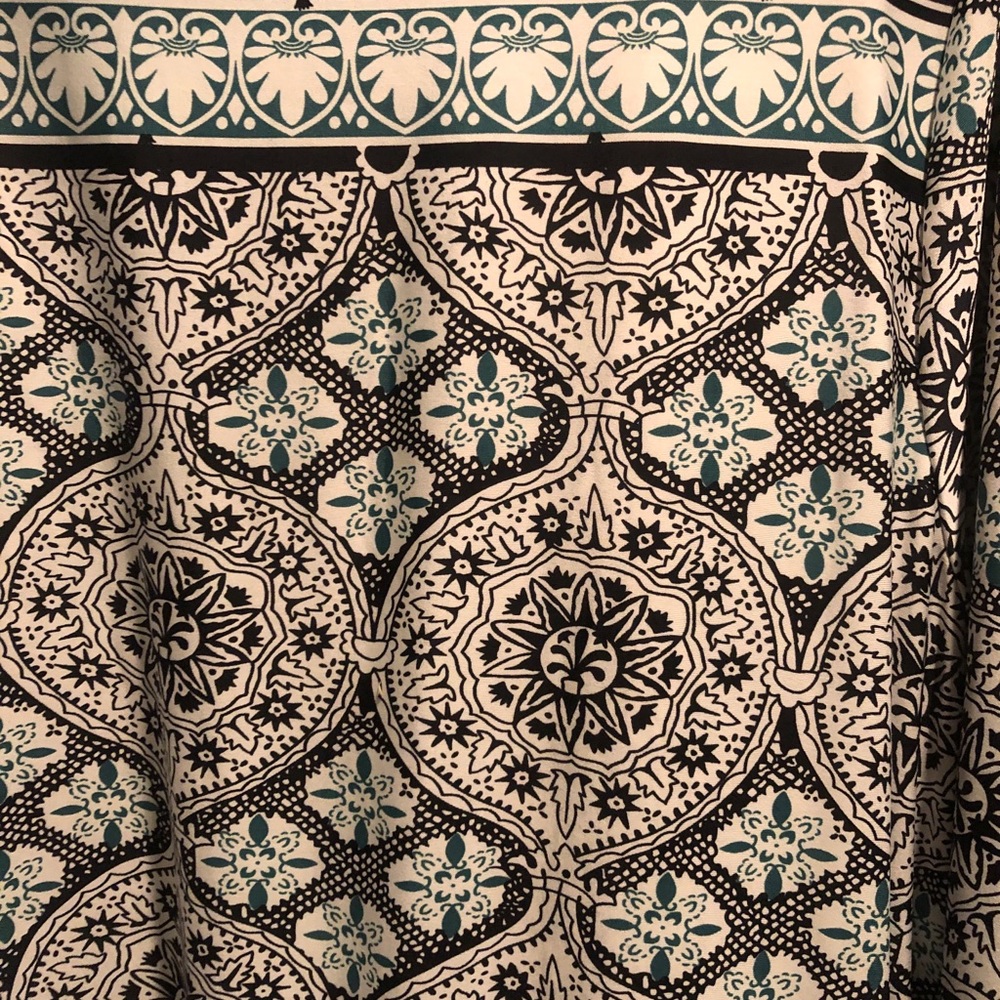 Flowy Pattern Top - image 3